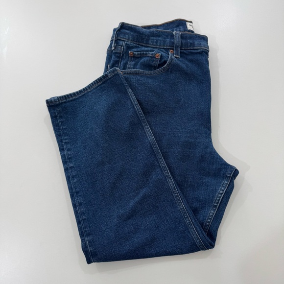 Abercrombie & Fitch Ultra High Rise Ankle Straight Jeans - Picture 4 of 5